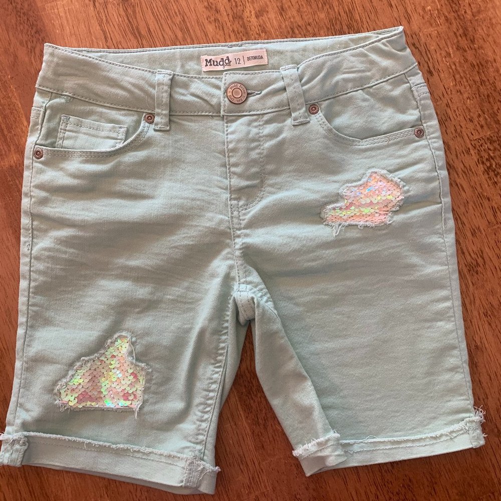 Mudd girls Bermuda shorts